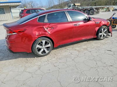 Trzecie zdjęcie samochodu z tyłu: 2020 KIA OPTIMA S VIN:5XXGT4L34LG408720 - miniatura