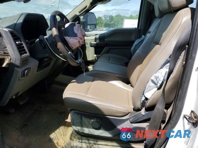 Zdjęcie 7 z 12 samochodu: 2022 FORD F450 SUPER DUTY VIN:1FD0W4GT1NEF33020 - miniatura