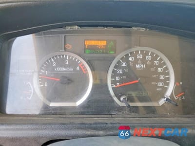Zdjęcie 9 z 13 samochodu: 2012 ISUZU NPR DELIVERY VAN VIN:JALB4T176C7W00042 - miniatura