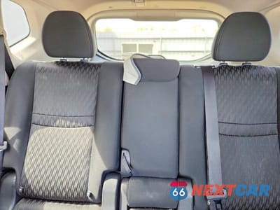Zdjęcie 10 z 13 samochodu: 2018 NISSAN ROGUE SV VIN:KNMAT2MV7JP508178 - miniatura