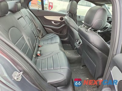 Zdjęcie 10 z 13 samochodu: 2017 MERCEDES-BENZ C 300 4MATIC VIN:55SWF4KB6HU187416 - miniatura