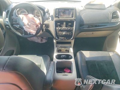 Zdjęcie 8 z 13 samochodu: 2017 DODGE GRAND CARAVAN SXT VIN:2C4RDGCG0HR663048 - miniatura