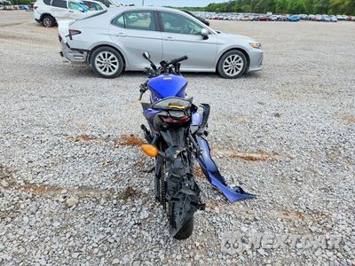 Czwarte zdjęcie samochodu z boku: 2024 YAMAHA YZFR3 A VIN:MH3RH18Y6RK015721 - miniatura
