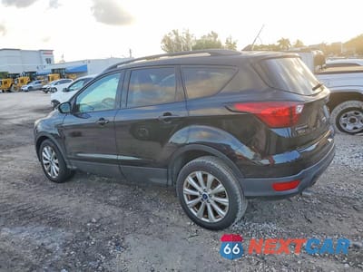 Drugie zdjęcie samochodu z przodu: 2019 FORD ESCAPE SE VIN:1FMCU0GD6KUC02486 - miniatura