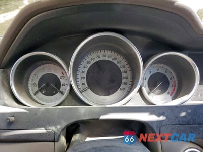 Zdjęcie 9 z 12 samochodu: 2012 MERCEDES-BENZ C 250 VIN:WDDGJ4HBXCF788687 - miniatura