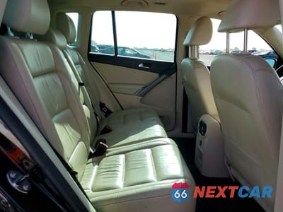 Zdjęcie 11 z 13 samochodu: 2010 VOLKSWAGEN TIGUAN SE VIN:WVGBV7AX8AW001079 - miniatura