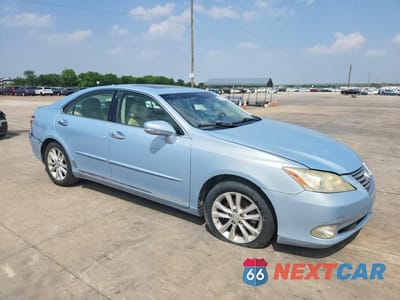 Czwarte zdjęcie samochodu z boku: 2010 LEXUS ES 350 VIN:JTHBK1EG1A2406064 - miniatura