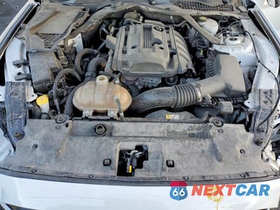 Zdjęcie 11 z 12 samochodu: 2018 FORD MUSTANG VIN:1FATP8UH6J5133444 - miniatura