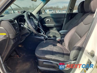 Zdjęcie 7 z 12 samochodu: 2014 KIA SOUL BASE VIN:KNDJN2A21E7111334 - miniatura