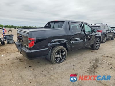 Trzecie zdjęcie samochodu z tyłu: 2013 HONDA RIDGELINE SPORT VIN:5FPYK1F75DB018869 - miniatura