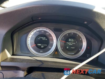 Zdjęcie 9 z 11 samochodu: 2013 VOLVO S60 T5 VIN:YV1612FH2D2221118 - miniatura