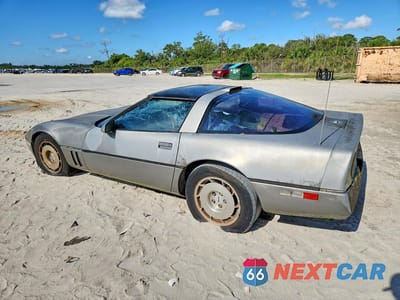 Drugie zdjęcie samochodu z przodu: 1986 CHEV CORVETTE VIN:1G1YY0789G5114642 - miniatura