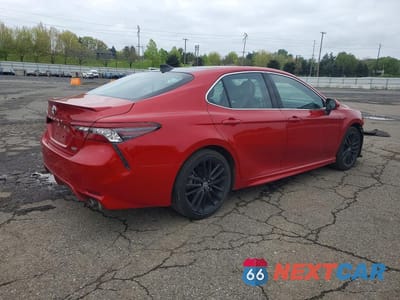 Trzecie zdjęcie samochodu z tyłu: 2023 TOYOTA CAMRY XSE VIN:4T1K61AK1PU118103 - miniatura