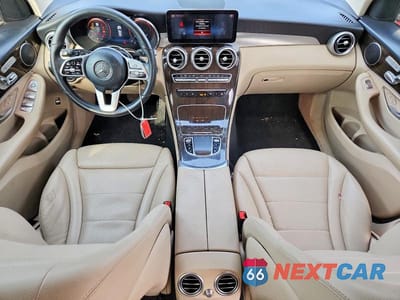 Zdjęcie 8 z 13 samochodu: 2022 MERCEDES-BENZ GLC 300 VIN:W1N0G8DB1NG048863 - miniatura