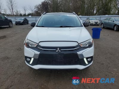 Piąte zdjęcie samochodu w środku: 2018 MITSUBISHI RVR SE LIMITED VIN:JA4AJ4AW0JZ606322 - miniatura