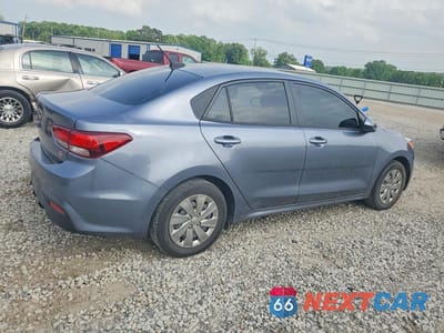 Trzecie zdjęcie samochodu z tyłu: 2020 KIA RIO S VIN:3KPA24AD7LE274766 - miniatura