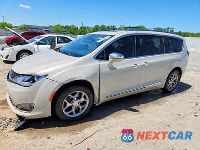 2017 CHRYSLER PACIFICA LIMITED 2C4RC1GG9HR656741 - główne zdjęcie licytacji z USA - miniatura