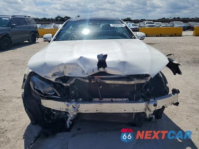 Piąte zdjęcie samochodu w środku: 2019 MERCEDES-BENZ E 450 4MATIC VIN:WDD1J6JB7KF094663 - miniatura
