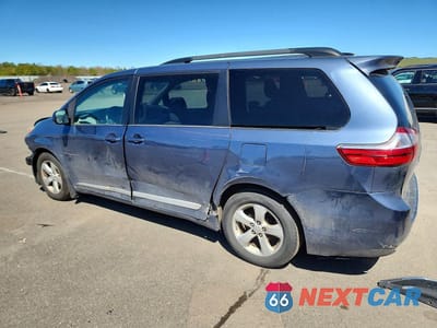 Drugie zdjęcie samochodu z przodu: 2015 TOYOTA SIENNA LE VIN:5TDKK3DC1FS671045 - miniatura