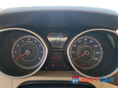 Zdjęcie 9 z 12 samochodu: 2012 HYUNDAI ELANTRA GLS VIN:KMHDH4AE1CU363220 - miniatura