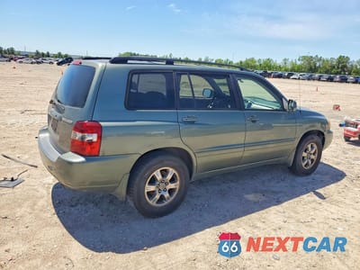 Trzecie zdjęcie samochodu z tyłu: 2005 TOYOTA HIGHLANDER BASE VIN:JTEGP21A150068744 - miniatura