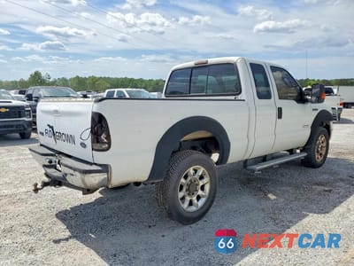 Trzecie zdjęcie samochodu z tyłu: 2006 FORD F350 SRW SUPER DUTY VIN:1FTWX31P06EC19541 - miniatura