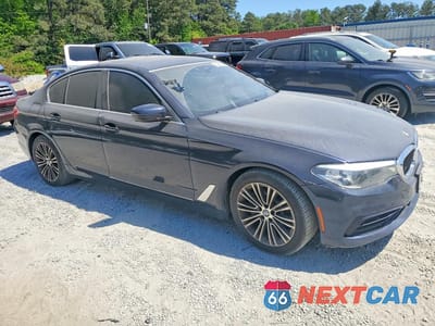 Czwarte zdjęcie samochodu z boku: 2019 BMW 530 I VIN:WBAJA5C50KWW38641 - miniatura