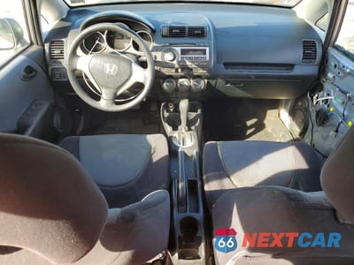 Zdjęcie 8 z 11 samochodu: 2007 HONDA FIT VIN:JHMGD38457S011987 - miniatura