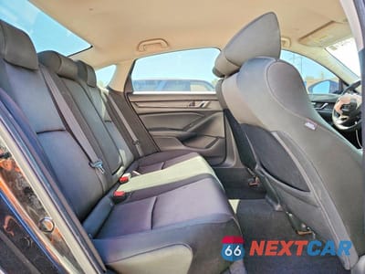 Zdjęcie 10 z 13 samochodu: 2018 HONDA ACCORD LX VIN:1HGCV1F10JA053329 - miniatura