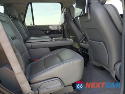 Zdjęcie 11 z 13 samochodu: 2019 LINCOLN NAVIGATOR RESERVE VIN:5LMJJ2LT5KEL08962 - miniatura