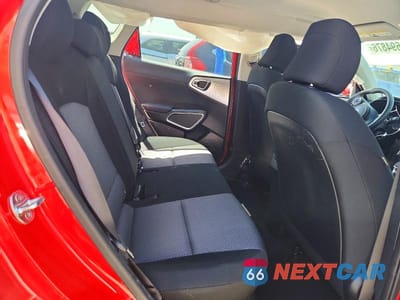Zdjęcie 10 z 13 samochodu: 2021 KIA SOUL LX VIN:KNDJ23AU6M7145557 - miniatura