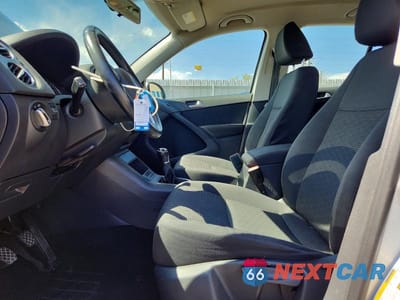 Zdjęcie 7 z 13 samochodu: 2014 VOLKSWAGEN TIGUAN S VIN:WVGCV3AX0EW560516 - miniatura
