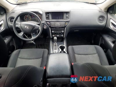 Zdjęcie 8 z 12 samochodu: 2018 NISSAN PATHFINDER S VIN:5N1DR2MM6JC629371 - miniatura