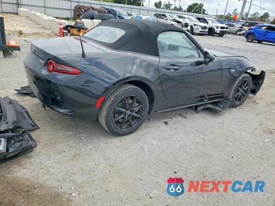 Trzecie zdjęcie samochodu z tyłu: 2025 MAZDA MX-5 MIATA SPORT VIN:JM1NDAB72S0651966 - miniatura