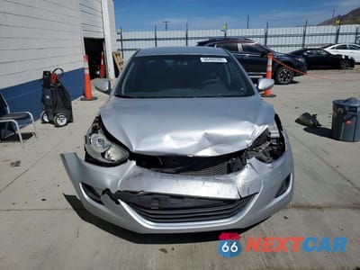 Piąte zdjęcie samochodu w środku: 2011 HYUNDAI ELANTRA GLS VIN:5NPDH4AE9BH051689 - miniatura