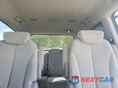Zdjęcie 10 z 13 samochodu: 2008 KIA SEDONA LX VIN:KNDMB233686250638 - miniatura