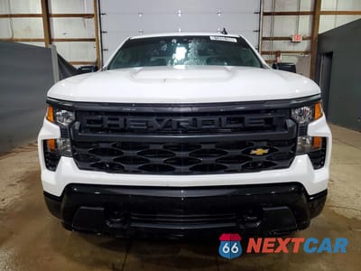 Piąte zdjęcie samochodu w środku: 2022 CHEVROLET SILVERADO K1500 VIN:3GCUDAEDXNG552700 - miniatura