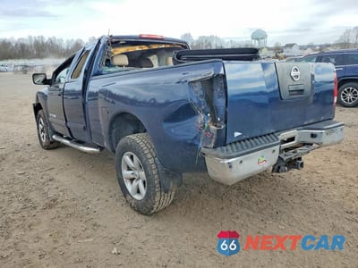 Drugie zdjęcie samochodu z przodu: 2011 NISSAN TITAN SV VIN:1N6AA0CC0BN323216 - miniatura