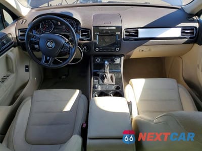 Zdjęcie 8 z 13 samochodu: 2013 VOLKSWAGEN TOUAREG V6 TDI VIN:WVGEP9BP2DD004450 - miniatura