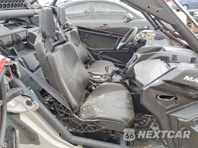 Piąte zdjęcie samochodu w środku: 2024 CAN-AM MAVERICK X3 RS UTILITY VEHICLE VIN:3JBVJAV48RE000436 - miniatura