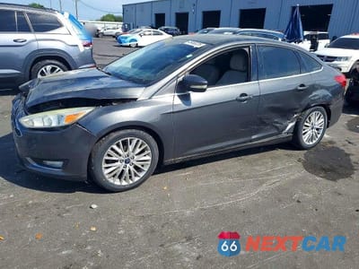 2017 FORD FOCUS TITANIUM 1FADP3J29HL281696 - główne zdjęcie licytacji z USA - miniatura
