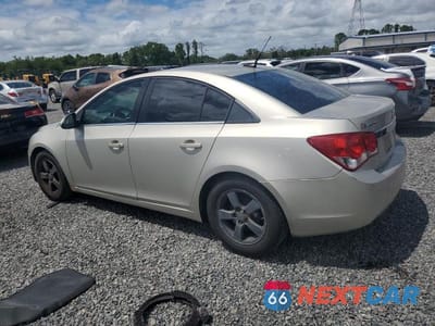 Drugie zdjęcie samochodu z przodu: 2014 CHEVROLET CRUZE LT VIN:1G1PC5SB2E7446840 - miniatura