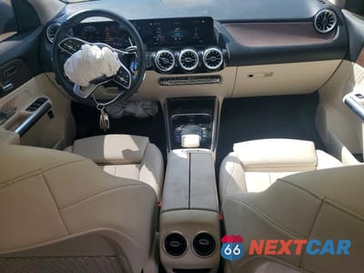 Zdjęcie 8 z 13 samochodu: 2023 MERCEDES-BENZ GLA 250 4MATIC VIN:W1N4N4HBXPJ481078 - miniatura