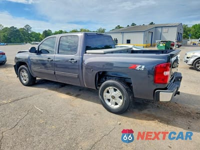 Drugie zdjęcie samochodu z przodu: 2010 CHEVROLET SILVERADO K1500 LT VIN:3GCRKSE39AG279882 - miniatura