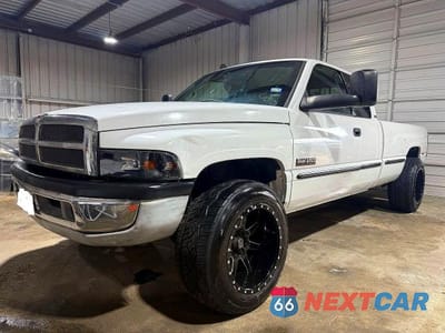 Drugie zdjęcie samochodu z przodu: 1998 DODGE RAM 2500 VIN:1B7KC236XWJ248013 - miniatura