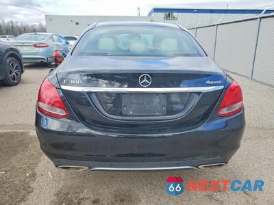 Zdjęcie 6 z 12 samochodu: 2015 MERCEDES-BENZ C 300 4MATIC VIN:55SWF4KB0FU019719 - miniatura