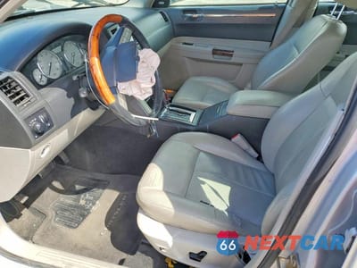 Zdjęcie 7 z 13 samochodu: 2006 CHRYSLER 300 TOURING VIN:2C3KA53G76H103968 - miniatura