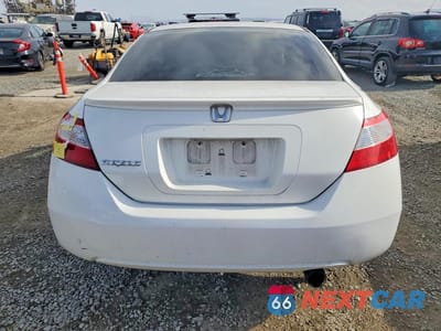 Zdjęcie 6 z 13 samochodu: 2008 HONDA CIVIC EX VIN:2HGFG12878H562100 - miniatura