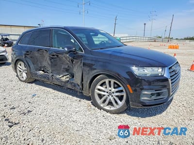 Czwarte zdjęcie samochodu z boku: 2017 AUDI Q7 PRESTIGE VIN:WA1VAAF74HD004032 - miniatura