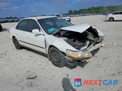 Czwarte zdjęcie samochodu z boku: 2000 HONDA ACCORD LX VIN:1HGCG6659YA132048 - miniatura
